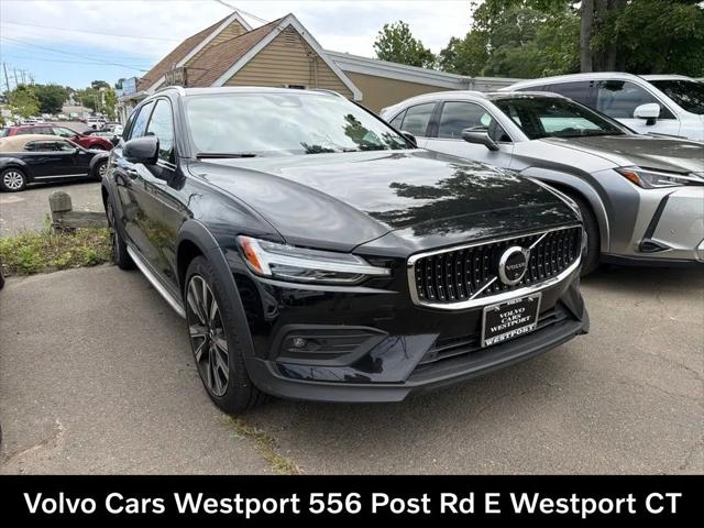 2026 Volvo V60 Cross Country Ultra, B5 AWD Gas (mild hybrid) for sale in Westport, CT