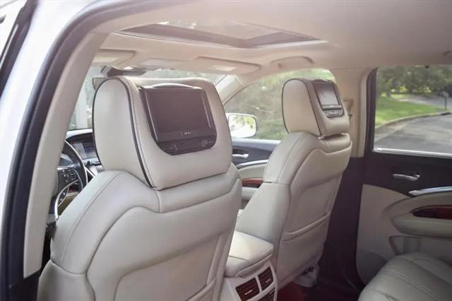 2017 Acura MDX w/Advance Package