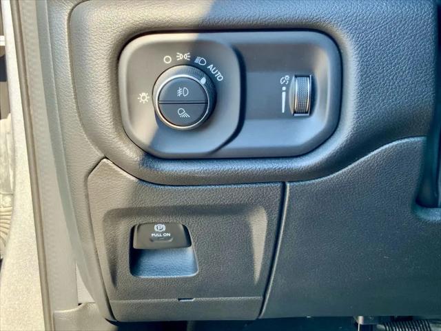 2023 Ram 1500 Big Horn Crew Cab 4x4 57 Box