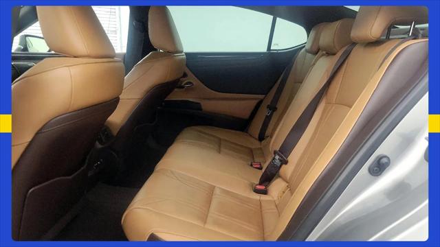 2021 Lexus ES ES 300h Luxury