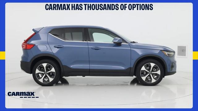 2023 Volvo XC40 B5 Plus Bright Theme