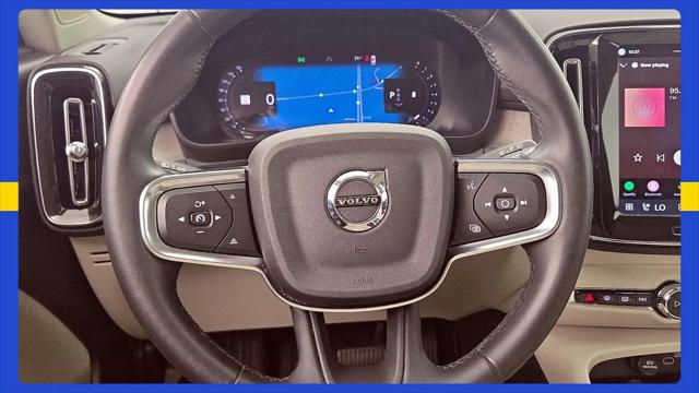 2023 Volvo XC40 B5 Plus Bright Theme