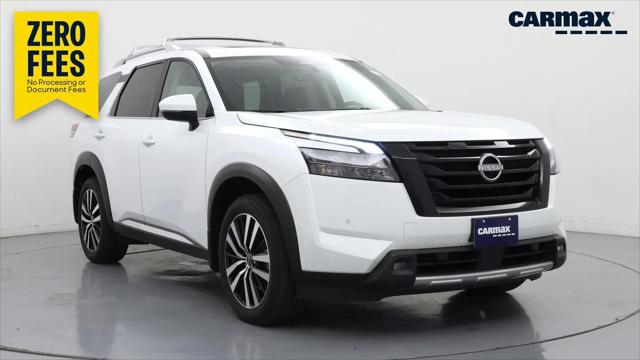 2025 Nissan Pathfinder Platinum 4WD for sale in Urbandale, IA