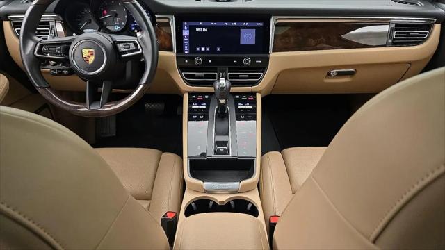 2022 Porsche Macan Macan