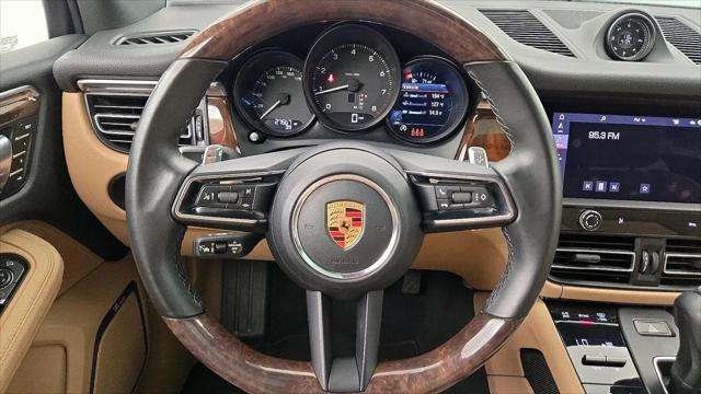 2022 Porsche Macan Macan