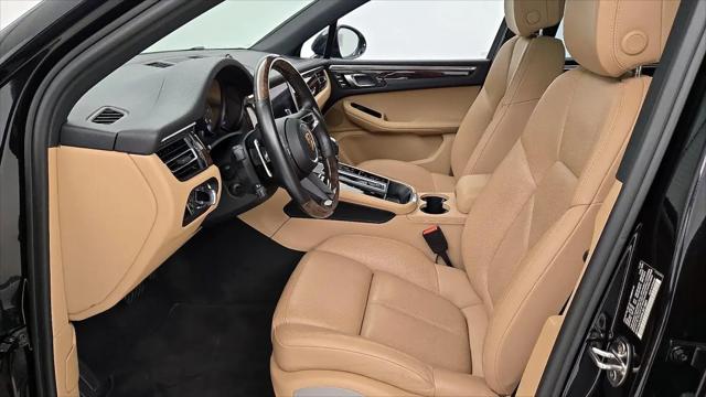 2022 Porsche Macan Macan