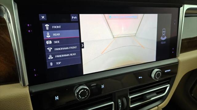 2022 Porsche Macan Macan