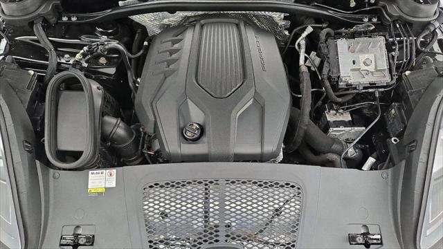 2022 Porsche Macan Macan
