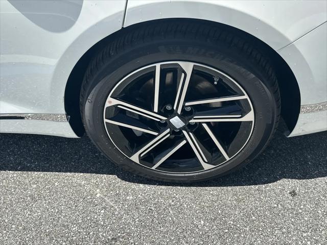 2027 Genesis G80 2.5T Advanced