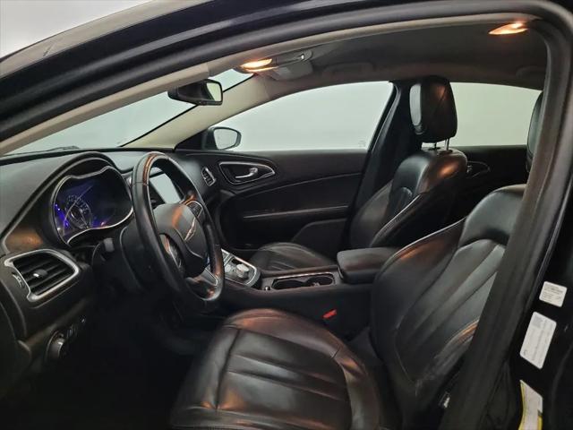 2017 Chrysler 200 Limited Platinum