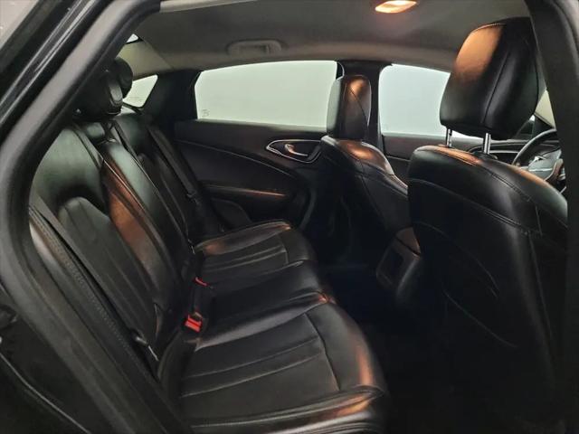 2017 Chrysler 200 Limited Platinum