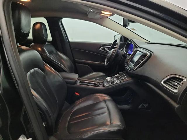2017 Chrysler 200 Limited Platinum