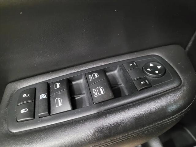 2017 Chrysler 200 Limited Platinum