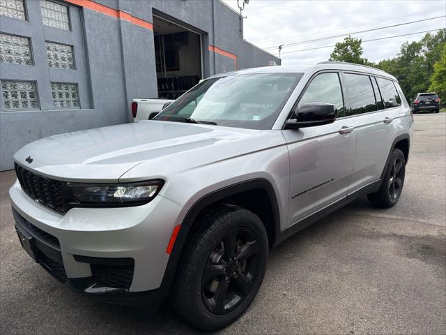 2023 Jeep Grand Cherokee L Altitude 4x4 2023 Jeep Grand Cherokee L Altitude 4x4