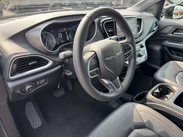 2025 Chrysler Pacifica Select 2025 Chrysler Pacifica Select
