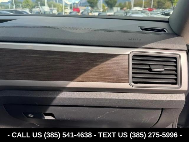 2020 Volkswagen Atlas 3.6L V6 SE w/Technology R-Line