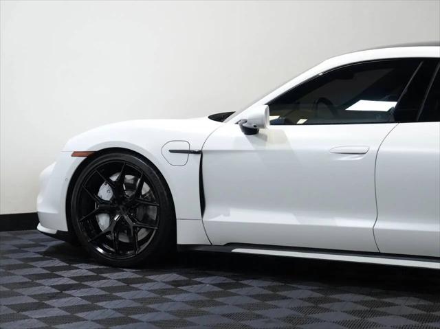 2020 Porsche Taycan Turbo