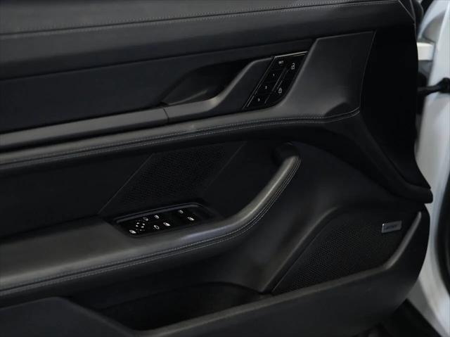 2020 Porsche Taycan Turbo