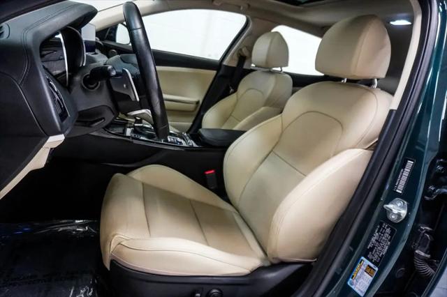 2023 Kia Stinger GT-Line