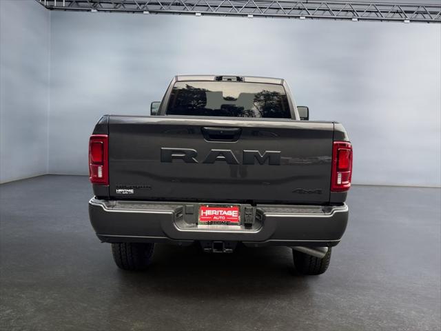 2026 RAM 3500 RAM 3500 BIG HORN CREW CAB 4X4 8 BOX