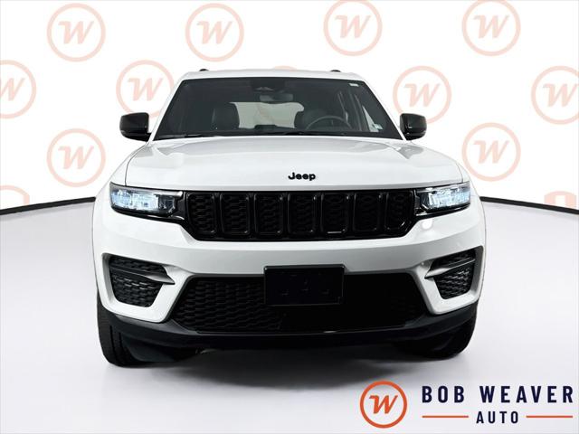 2023 Jeep Grand Cherokee Altitude 4x4 2023 Jeep Grand Cherokee Altitude 4x4