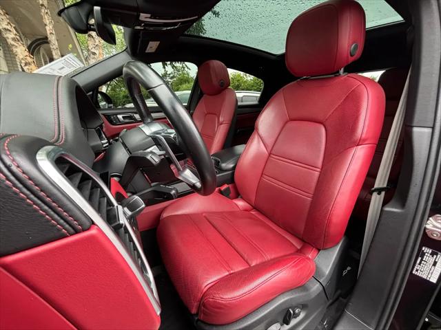 2023 Porsche Cayenne S Platinum Edition