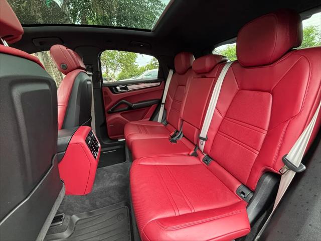 2023 Porsche Cayenne S Platinum Edition