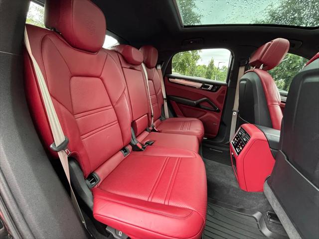 2023 Porsche Cayenne S Platinum Edition