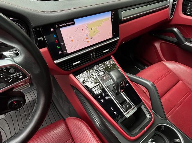 2023 Porsche Cayenne S Platinum Edition