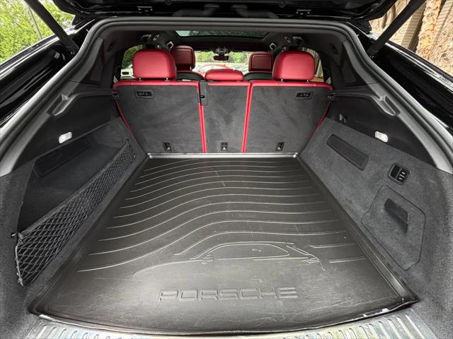 2023 Porsche Cayenne S Platinum Edition