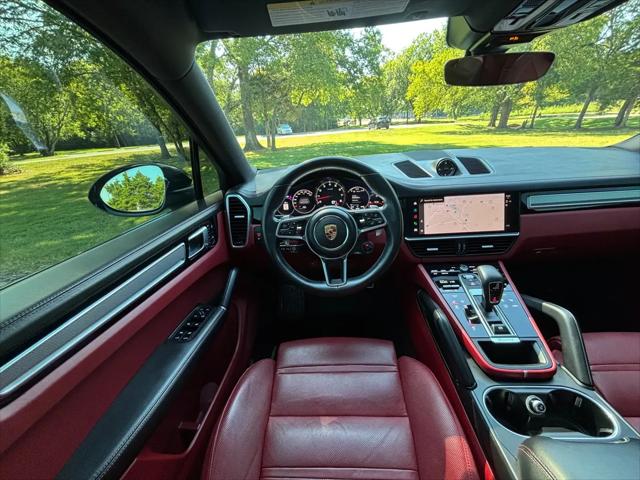 2023 Porsche Cayenne S Platinum Edition