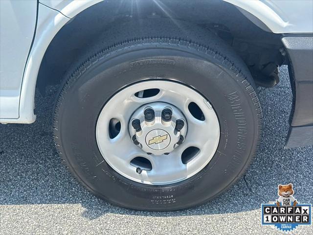 2025 Chevrolet Express Cargo Van RWD 2500 Regular Wheelbase WT