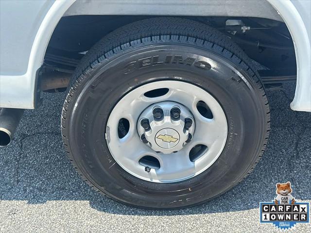 2025 Chevrolet Express Cargo Van RWD 2500 Regular Wheelbase WT