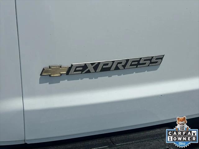 2025 Chevrolet Express Cargo Van RWD 2500 Regular Wheelbase WT