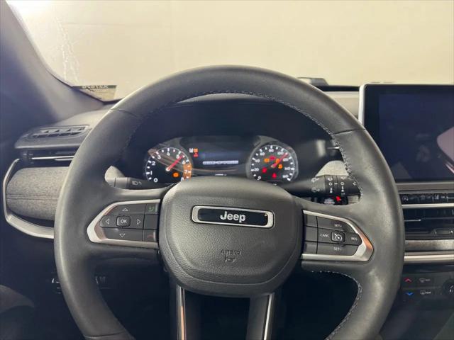 2023 Jeep Compass Latitude Lux FWD