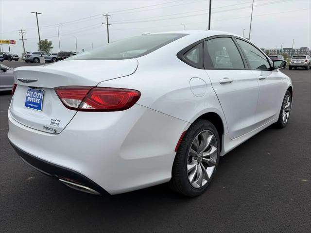 2015 Chrysler 200 S