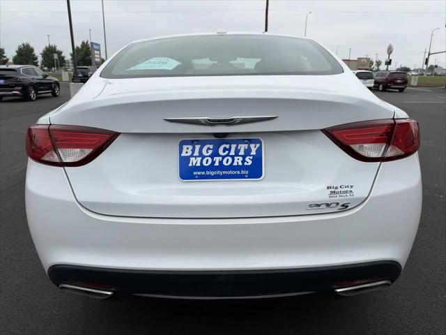 2015 Chrysler 200 S