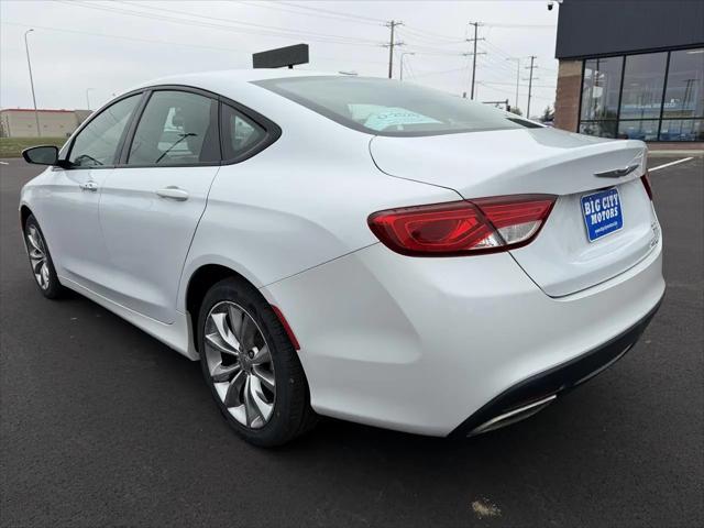 2015 Chrysler 200 S