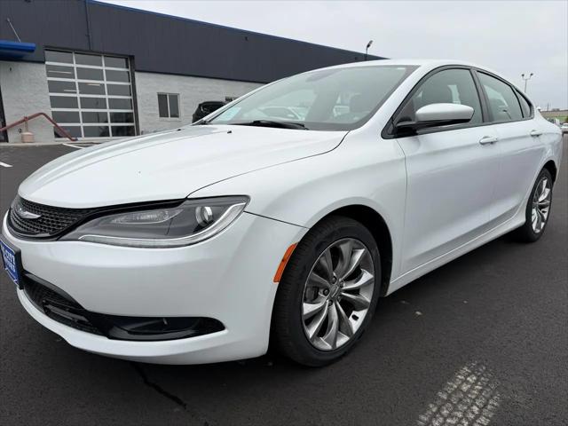 2015 Chrysler 200 S