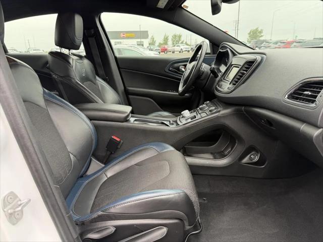 2015 Chrysler 200 S