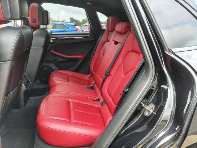 2017 Porsche Macan S