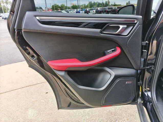 2017 Porsche Macan S