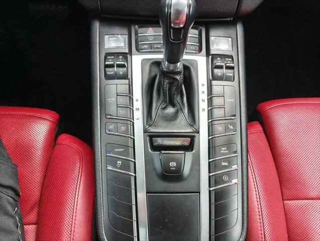 2017 Porsche Macan S