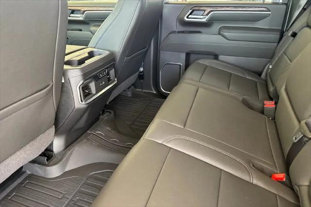 2026 GMC Sierra 2500HD Crew Cab, Standard Bed, SLT, 4WD