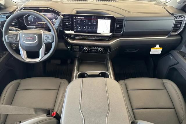 2026 GMC Sierra 2500HD Crew Cab, Standard Bed, SLT, 4WD