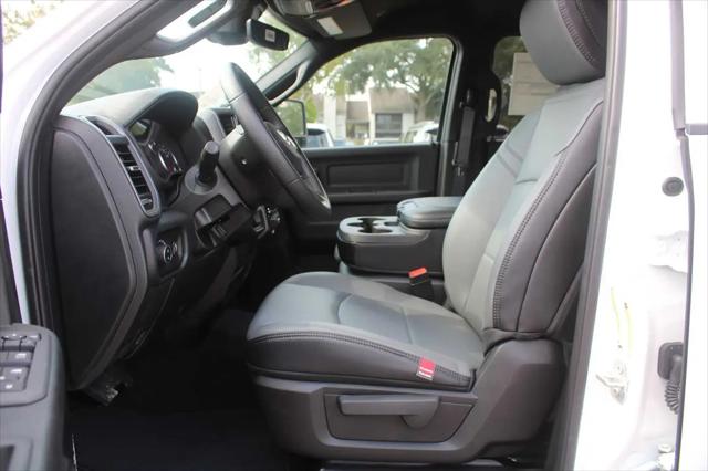 2026 Ram 3500 Tradesman Crew Cab 4x4 8 Box