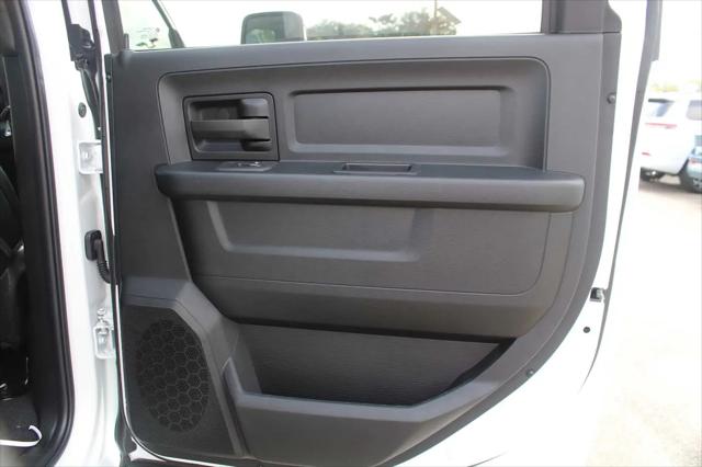 2026 Ram 3500 Tradesman Crew Cab 4x4 8 Box