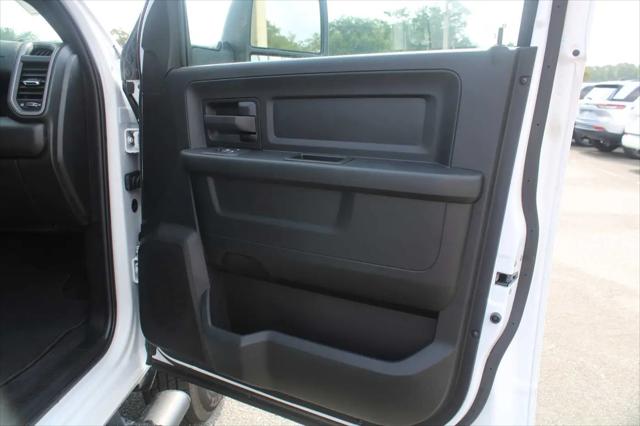 2026 Ram 3500 Tradesman Crew Cab 4x4 8 Box