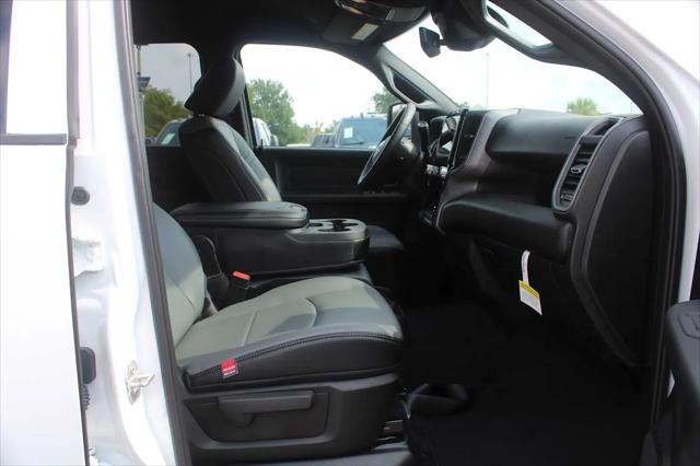 2026 Ram 3500 Tradesman Crew Cab 4x4 8 Box