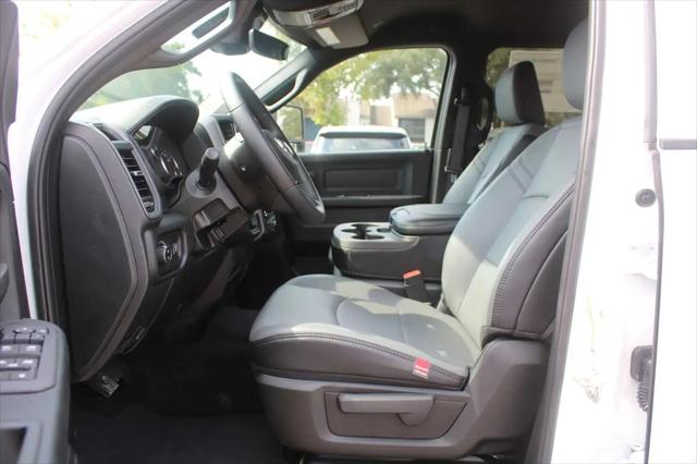 2026 Ram 3500 Tradesman Crew Cab 4x4 8 Box